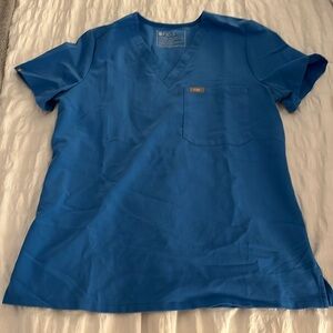 FIGS CATARINA SCRUB TOP